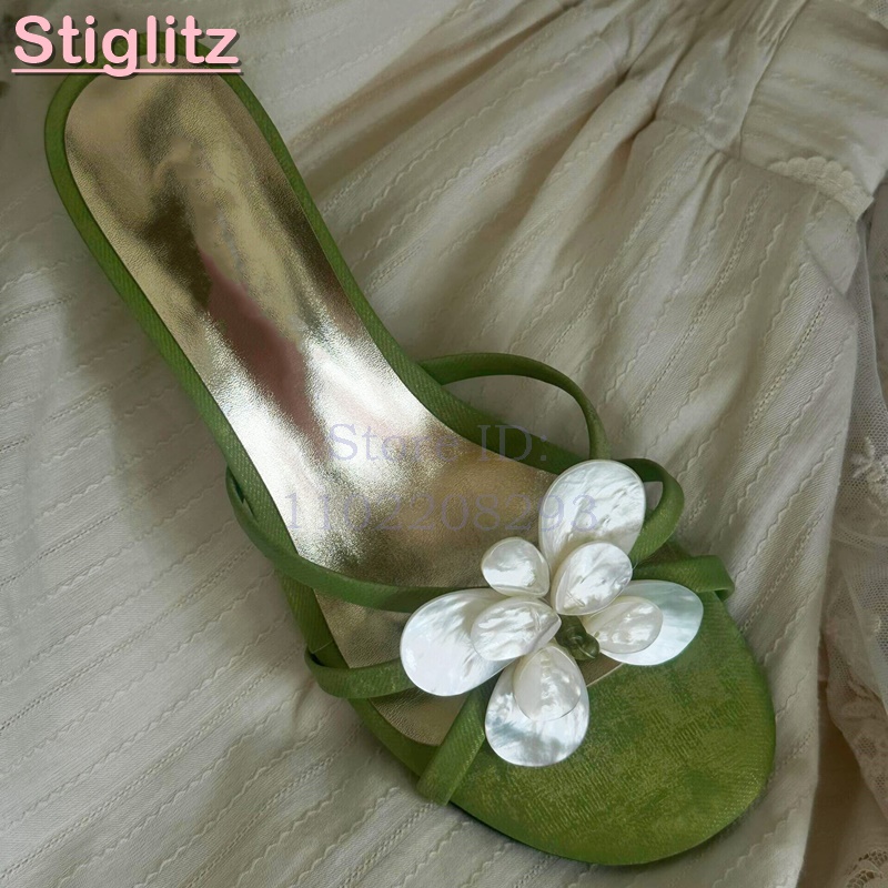 Slip Dress Satin - Белые туфли-мюли на высоком каблуке с