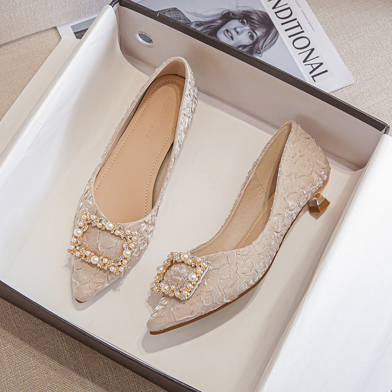 Туфли-лодочки из текстурирован – обзор и цена Slip Dress Satin